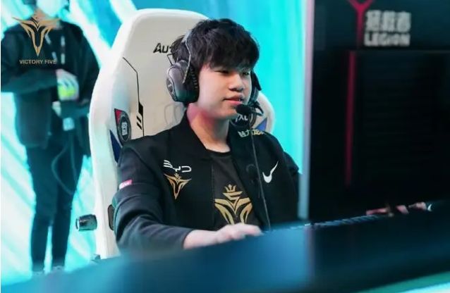 他曾在面对 他曾在面对